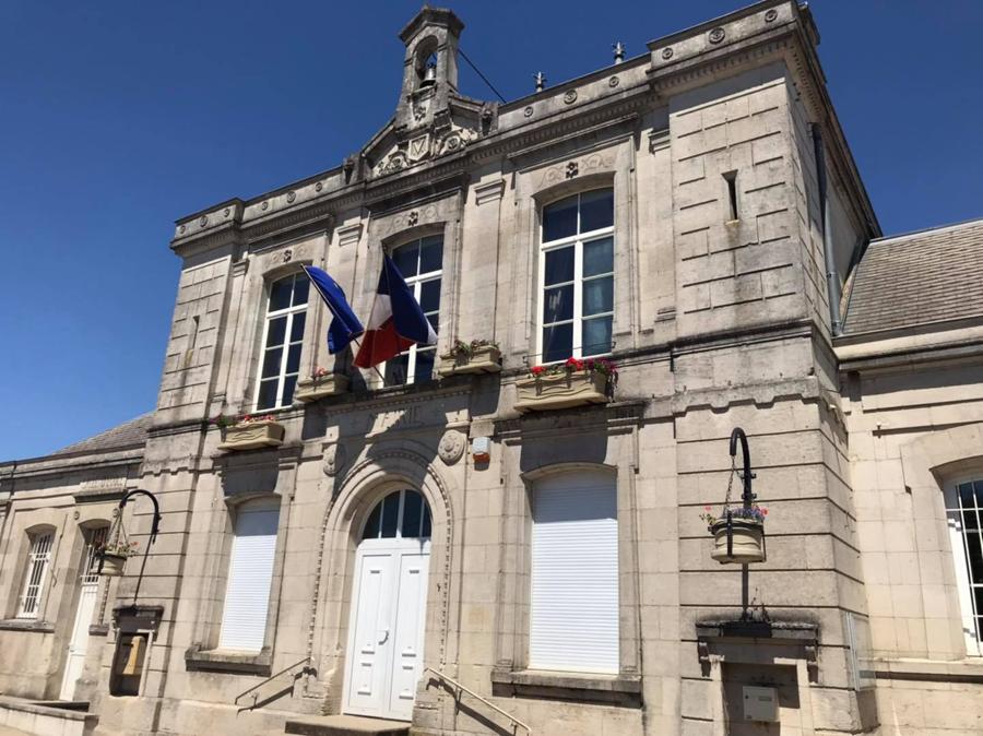 La mairie de Villiers-en-Lieu